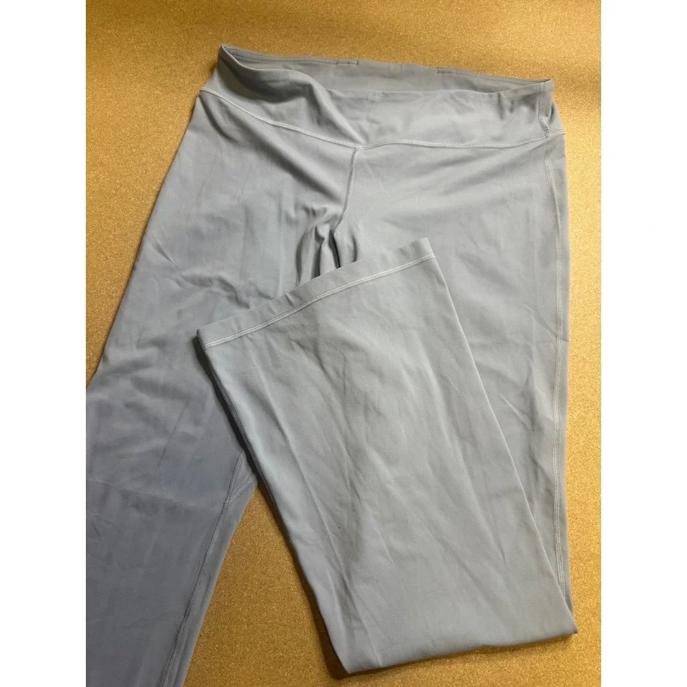 Lululemon Align Low-Rise Flared Pant 32.5